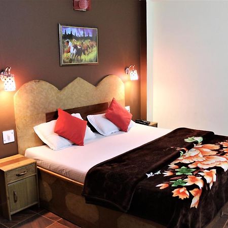 Hotel Ocean Inn Manāli Dış mekan fotoğraf