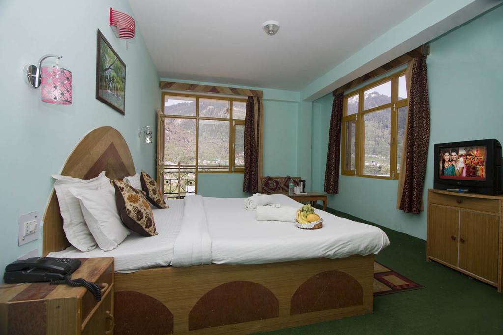 Hotel Ocean Inn Manāli Oda fotoğraf