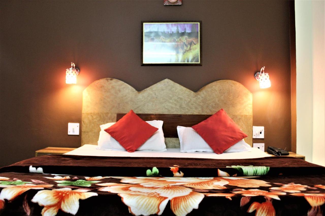 Hotel Ocean Inn Manāli Dış mekan fotoğraf